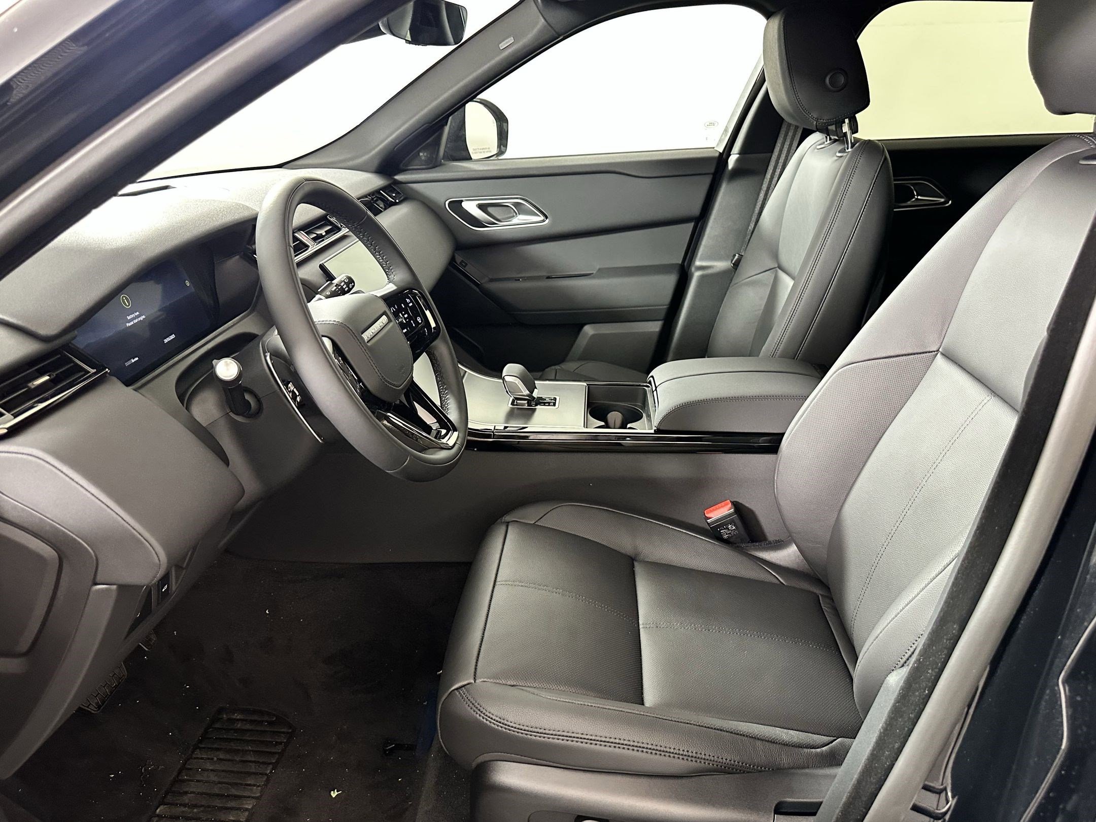 2026 Land Rover Range Rover Velar S photo 2