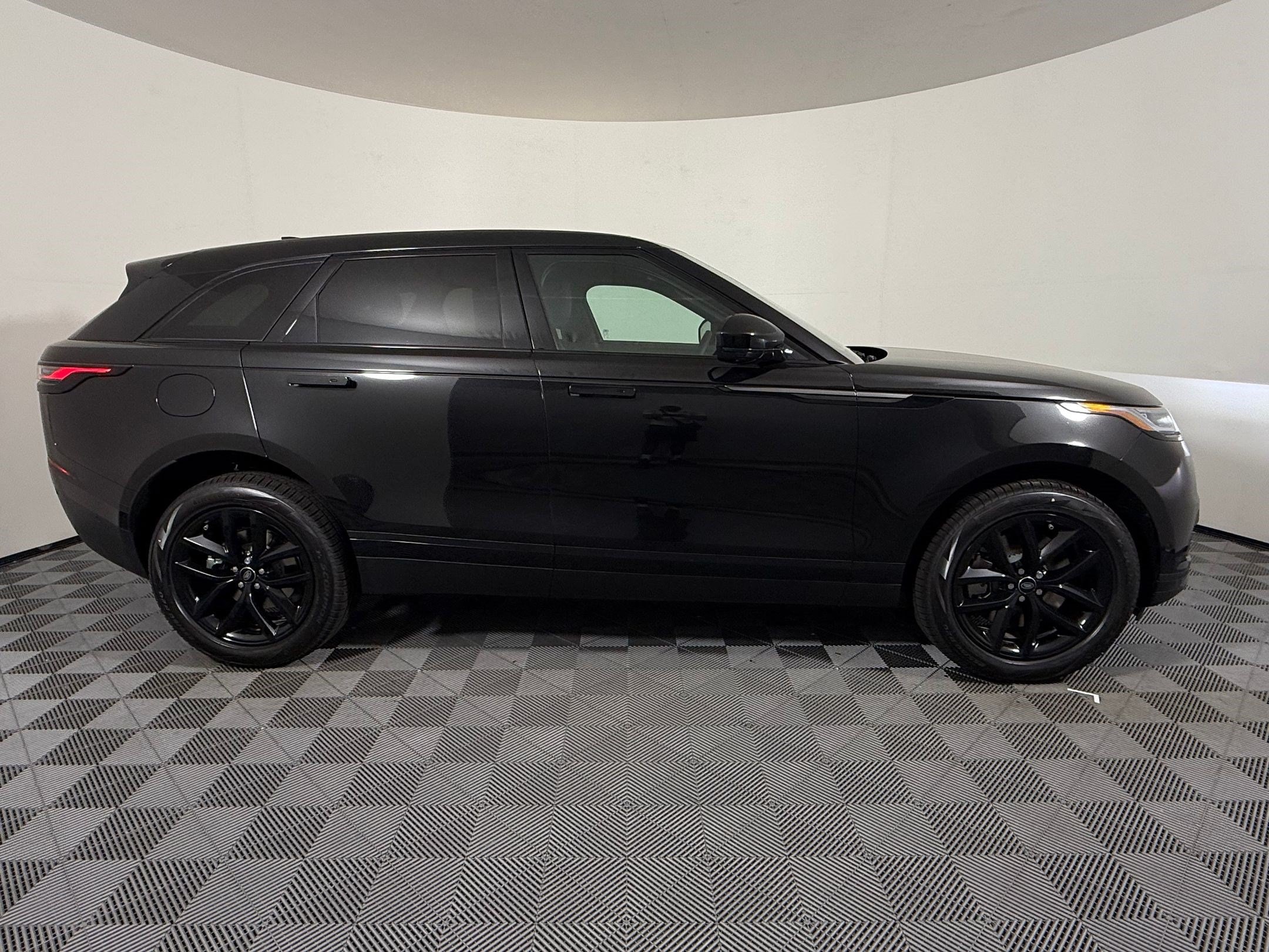 Range Rover Velar S SUV