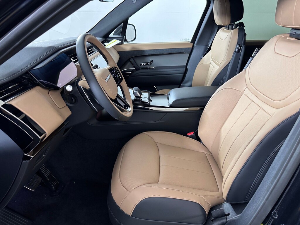 New 2025 Land Rover Range Rover Sport Dynamic SE SUV