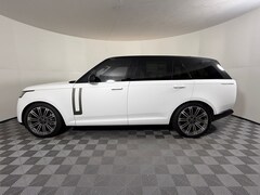 2025 Land Rover Range Rover SE SUV