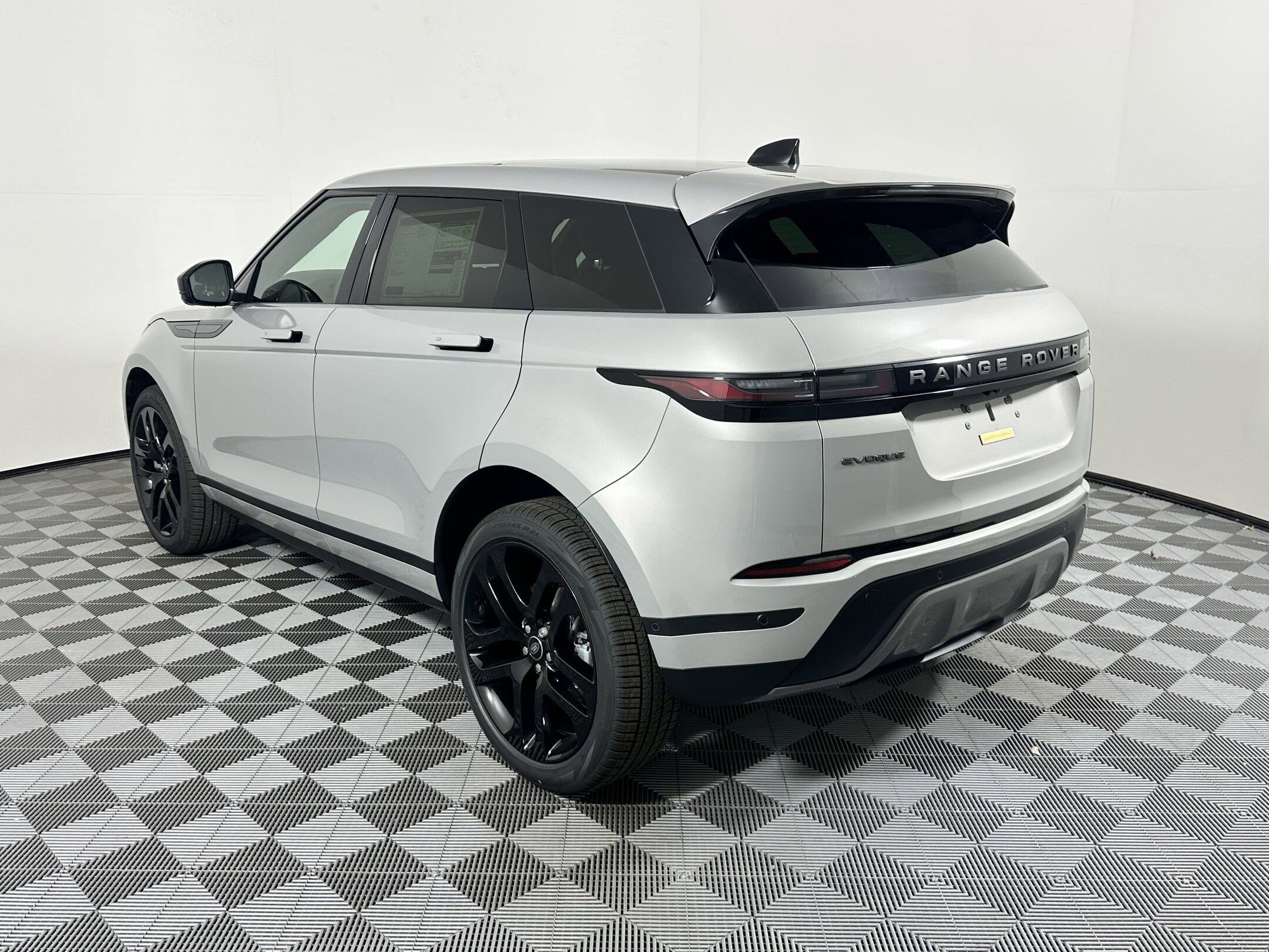 2026 Land Rover Range Rover Evoque S photo 3