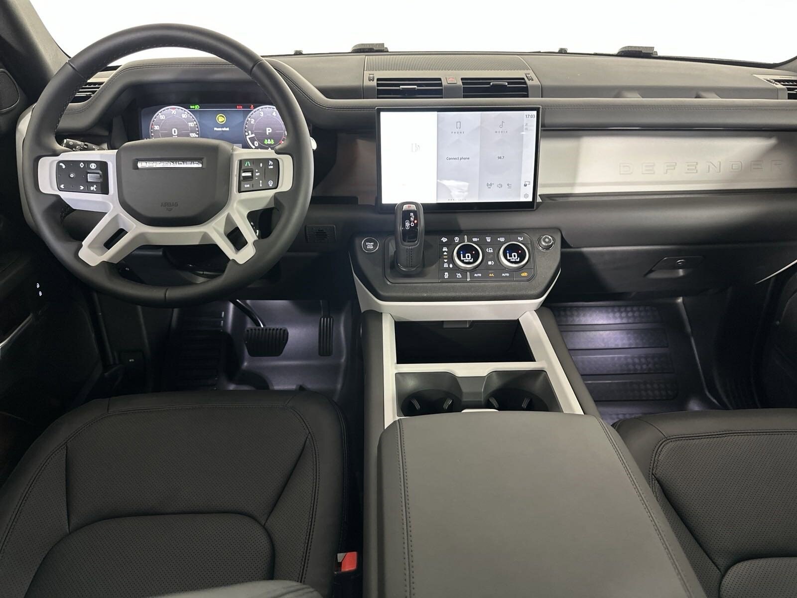 2025 Land Rover Defender 110 X-Dynamic SE photo 4