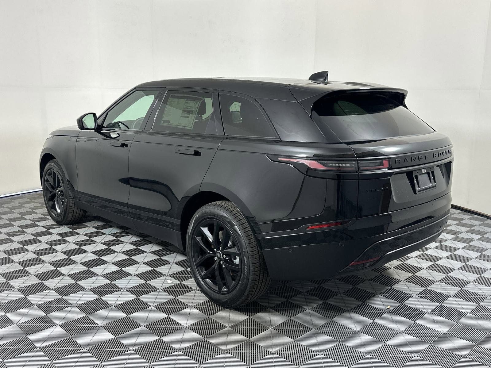 2025 Land Rover Range Rover Velar S photo 2