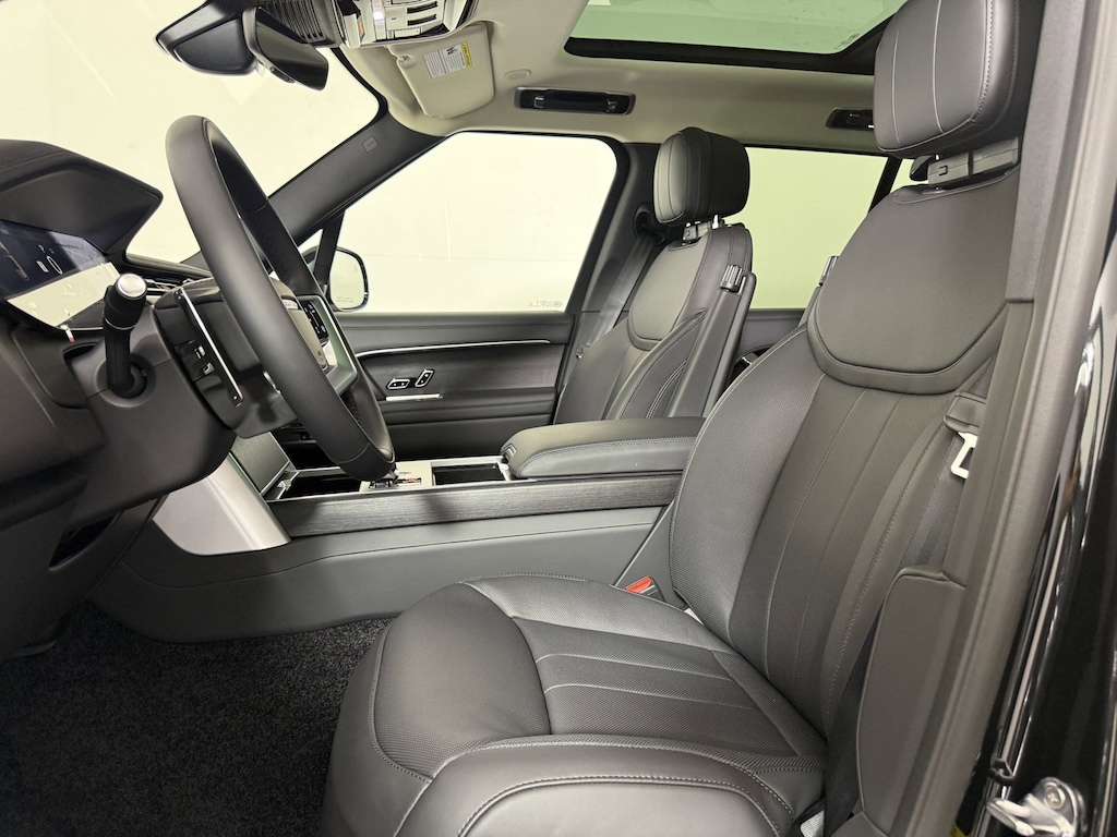 New 2026 Land Rover Range Rover SE SUV