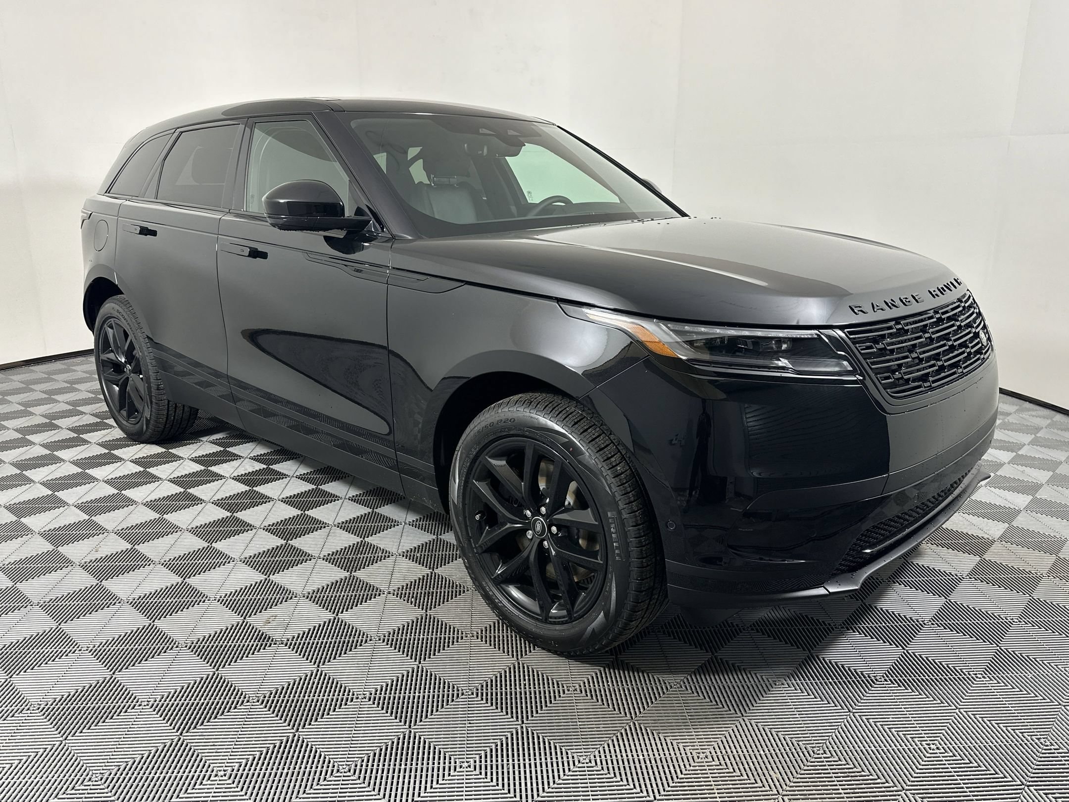 Range Rover Velar S SUV