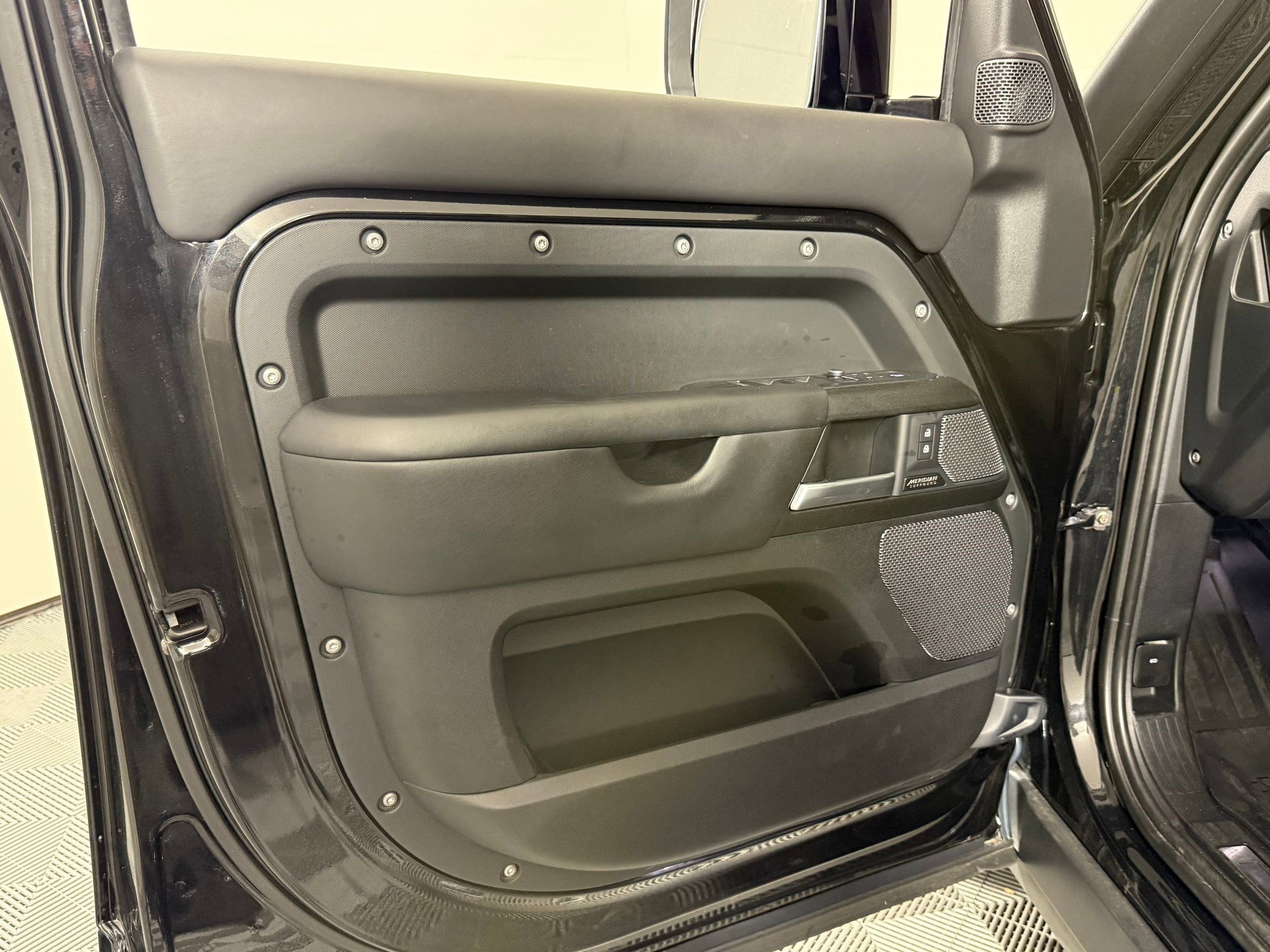 2022 Land Rover Defender V8 - Photo 13