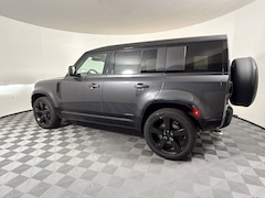 2026 Land Rover Defender 110 V8 SUV