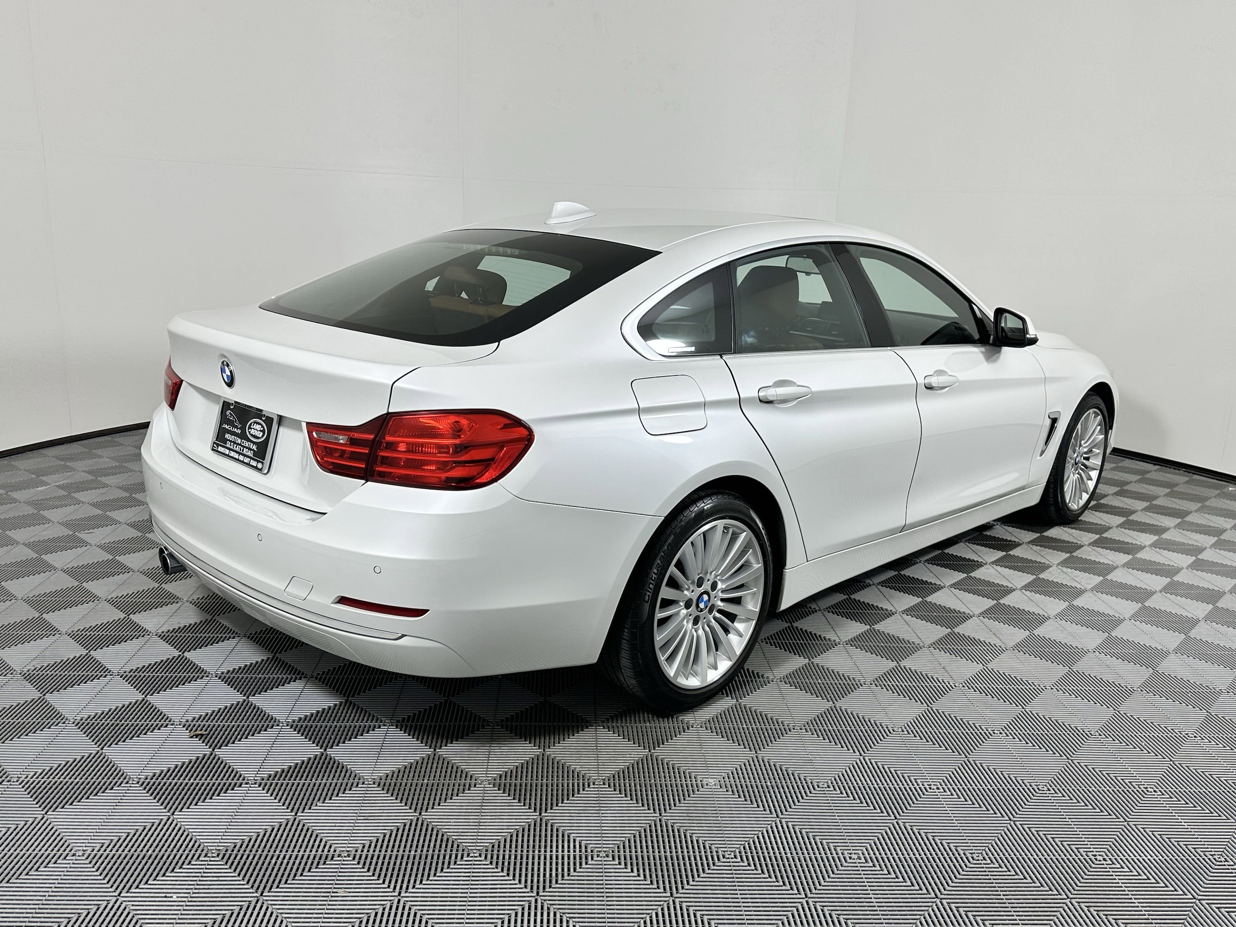 Used 2016 BMW 4 Series 428i with VIN WBA4C9C56GG138015 for sale in Houston, TX