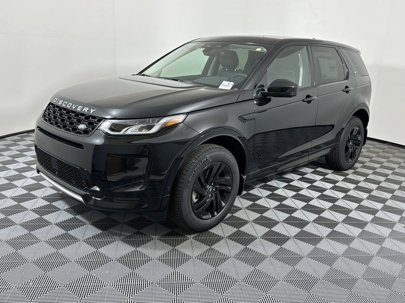 2025 Land Rover Discovery Sport S