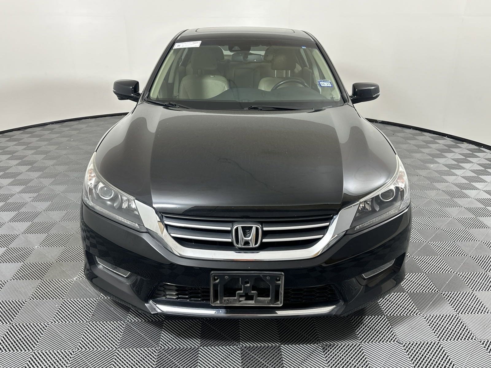 Used 2013 Honda Accord EX-L with VIN 1HGCR2F80DA272593 for sale in Houston, TX