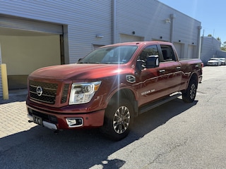 Used 2018 Nissan Titan XD PRO-4X Truck Crew Cab for sale in Houston