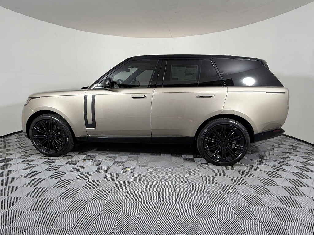 New 2026 Land Rover Range Rover SE SUV