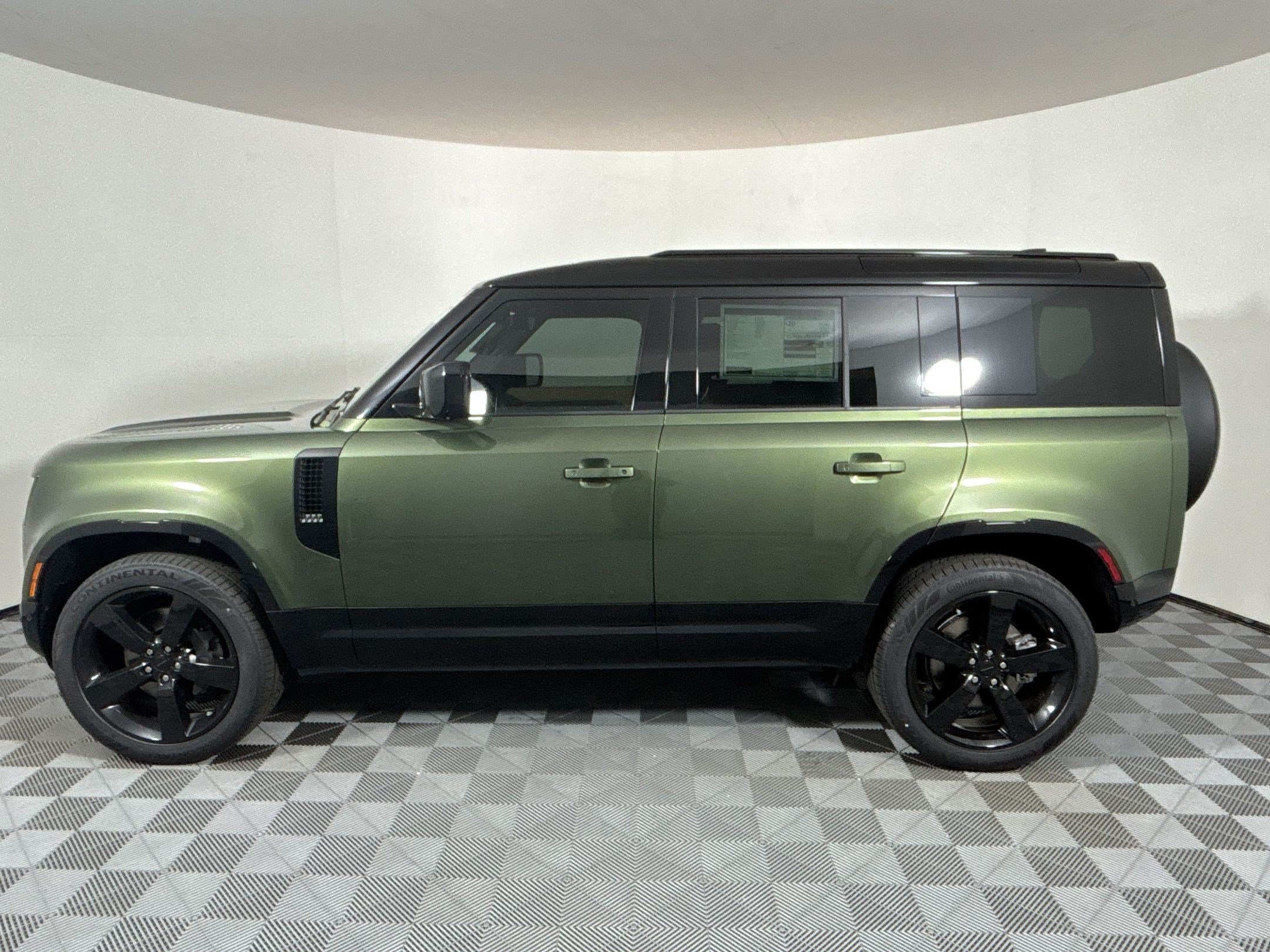 2026 Land Rover Defender 110 X-Dynamic SE SUV