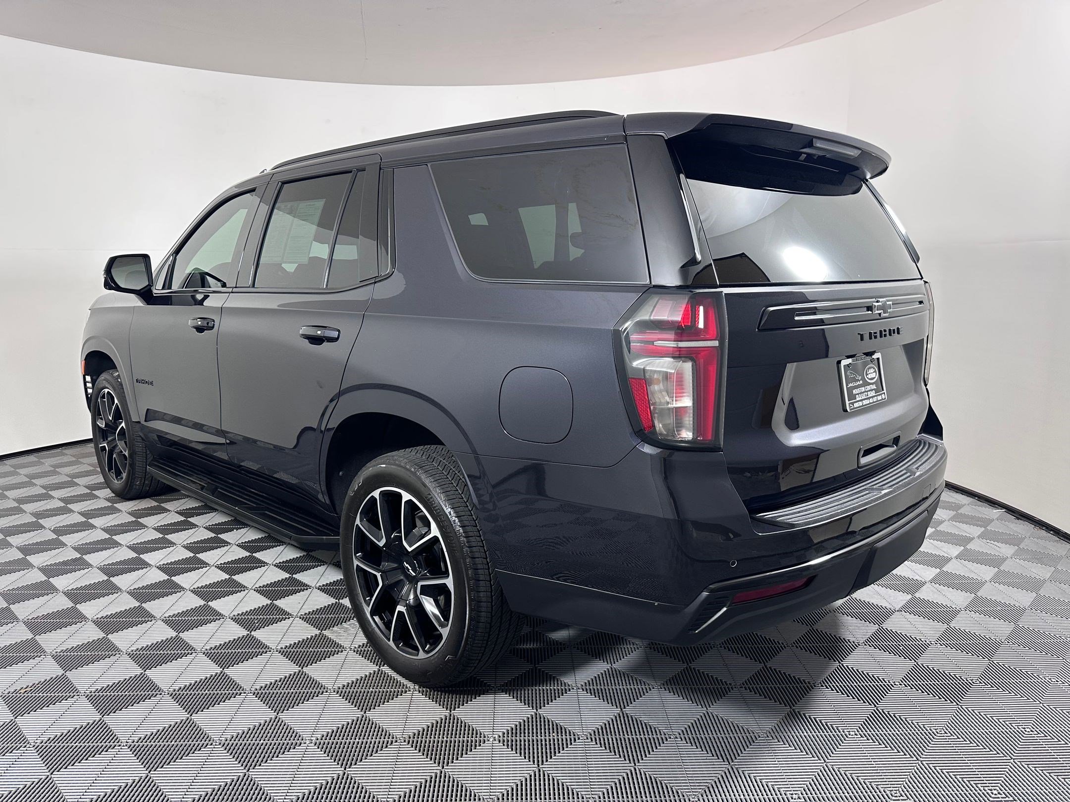 2024 Chevrolet Tahoe RST photo 2