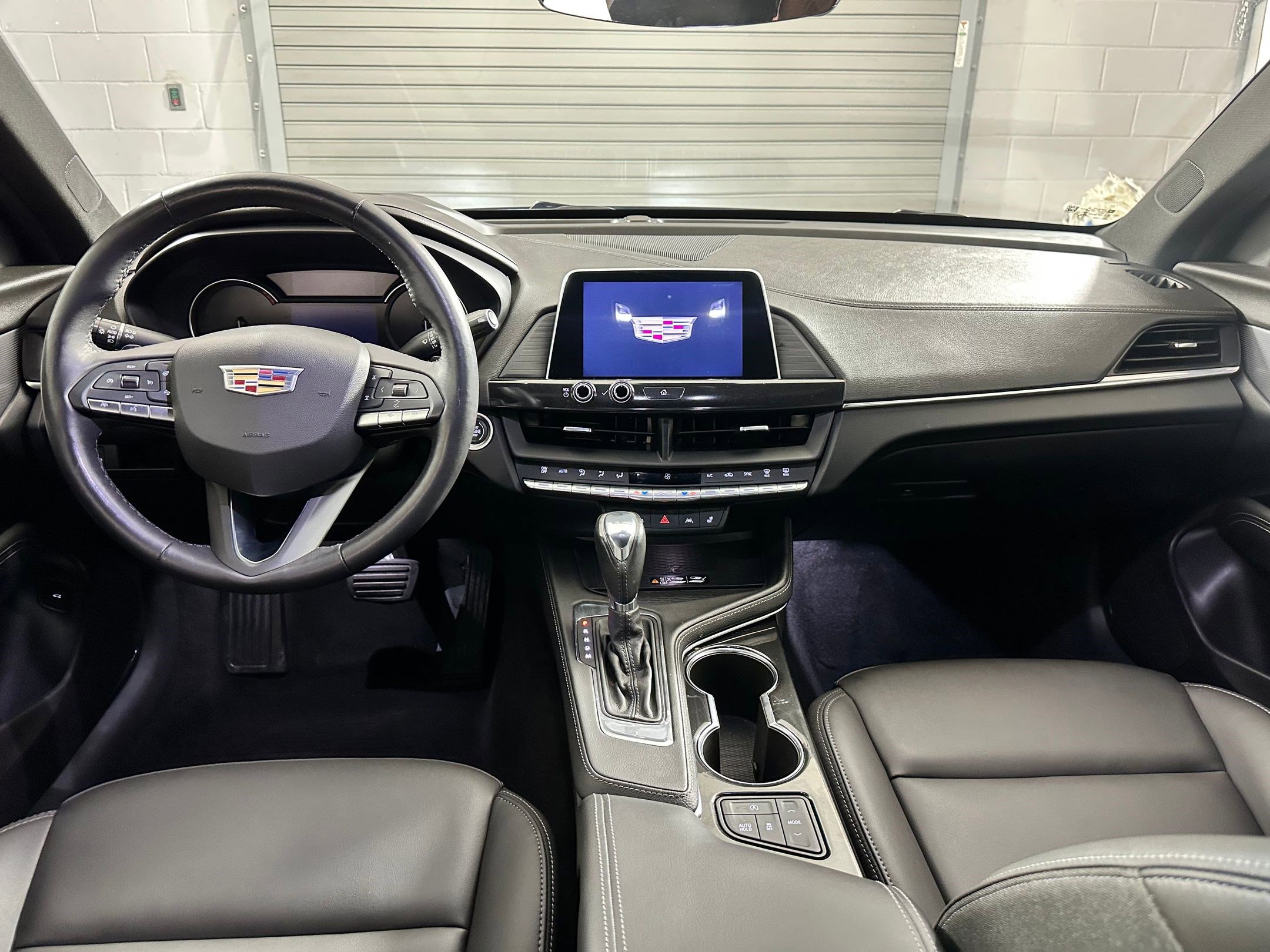2023 Cadillac CT4 Luxury photo 4