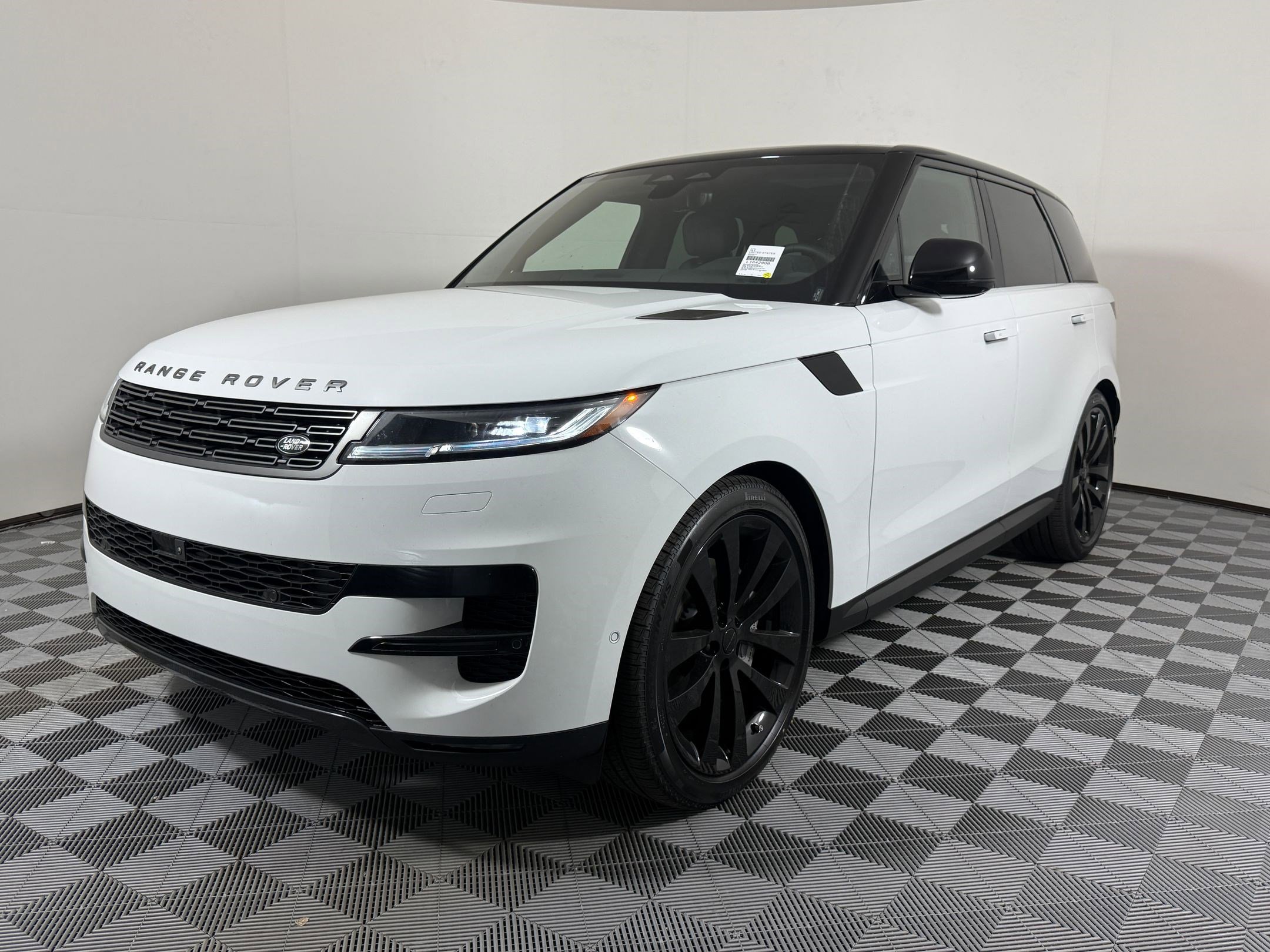 2026 Land Rover Range Rover Sport P360 SE MHEV's photo