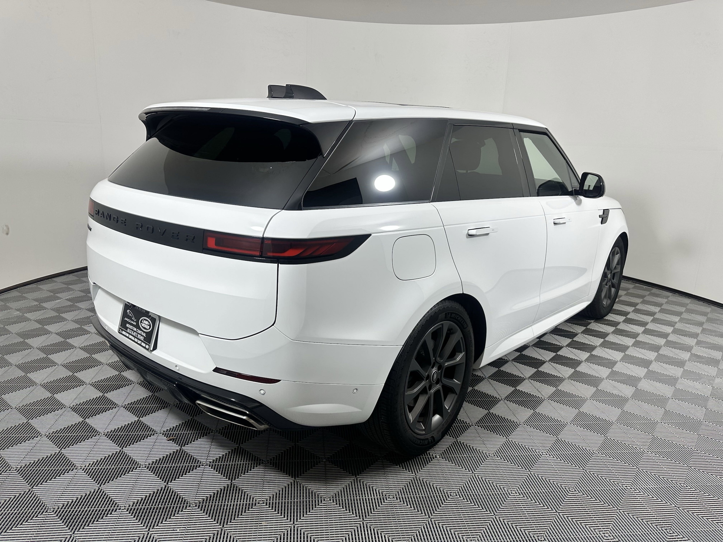 Certified 2024 Land Rover Range Rover Sport SE Dynamic with VIN SAL1L9FU1RA406525 for sale in Houston, TX