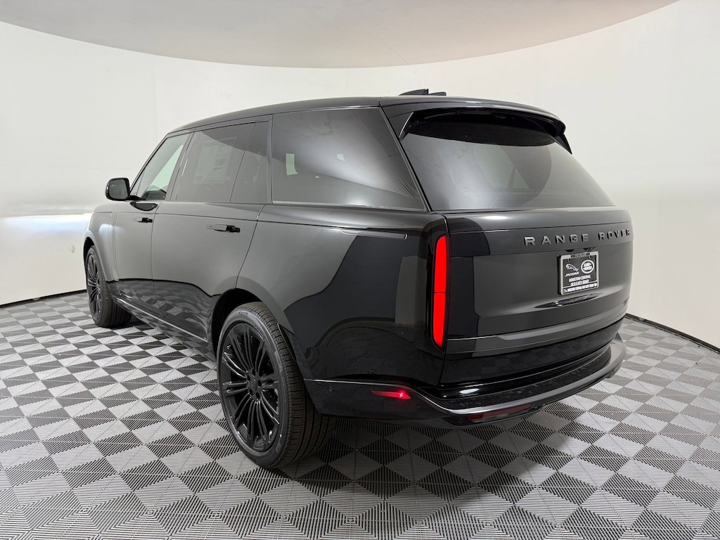New 2026 Land Rover Range Rover SE SUV