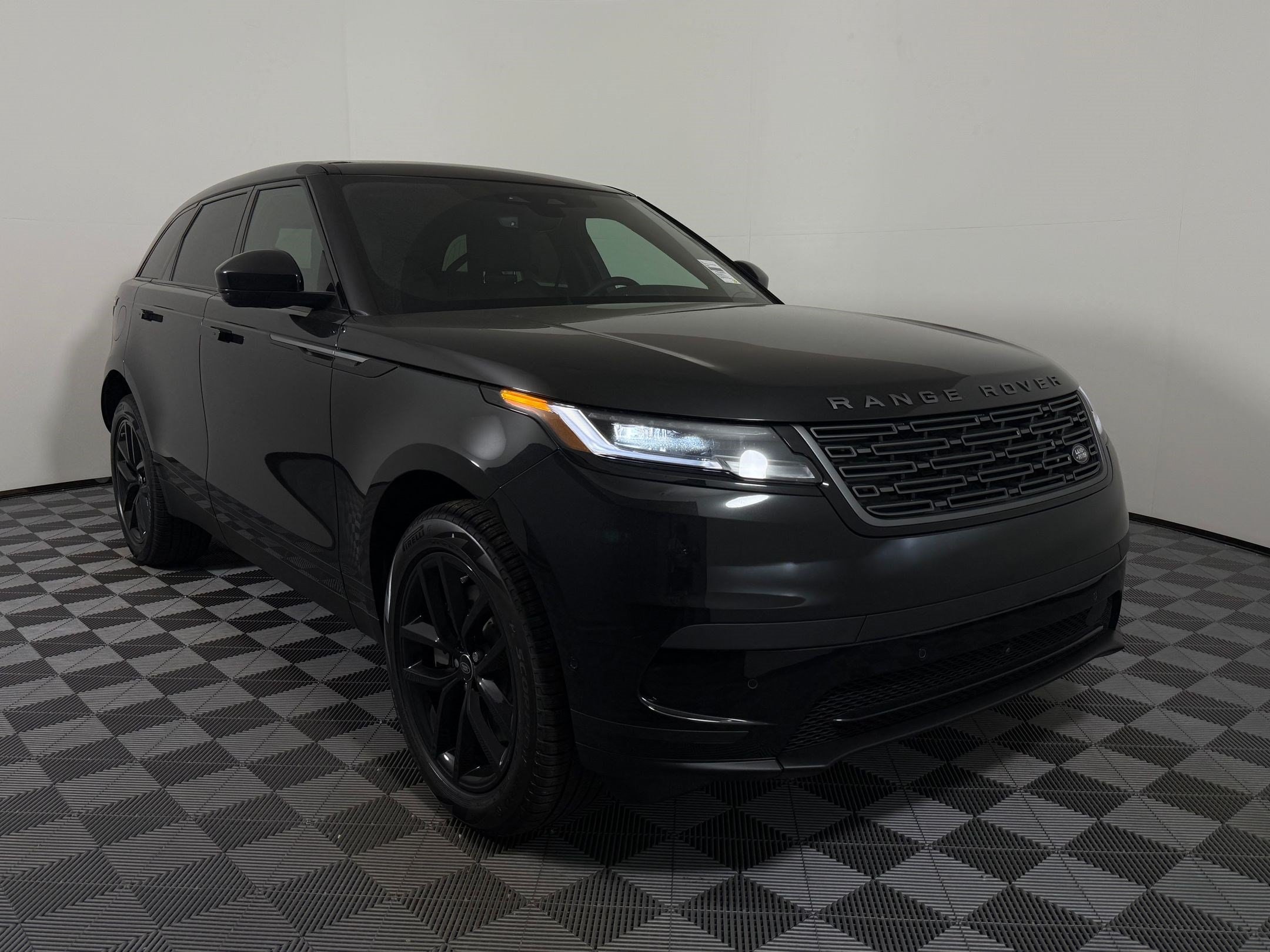Range Rover Velar S SUV