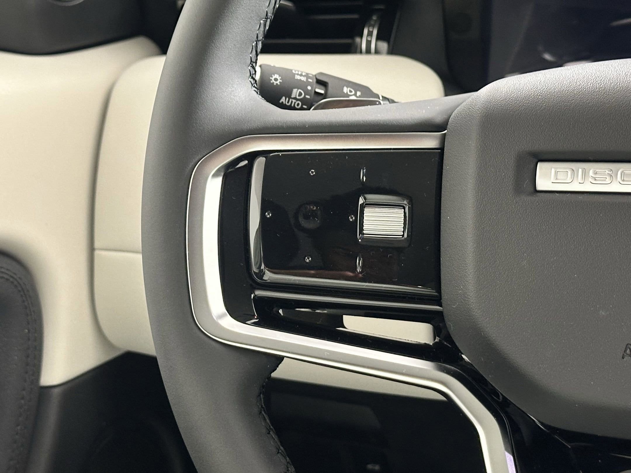 2025 Land Rover Discovery Sport S - Photo 15