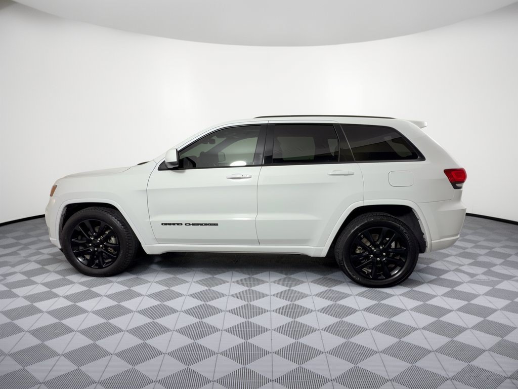 Used 2019 Jeep Grand Cherokee Altitude SUV for sale in Houston