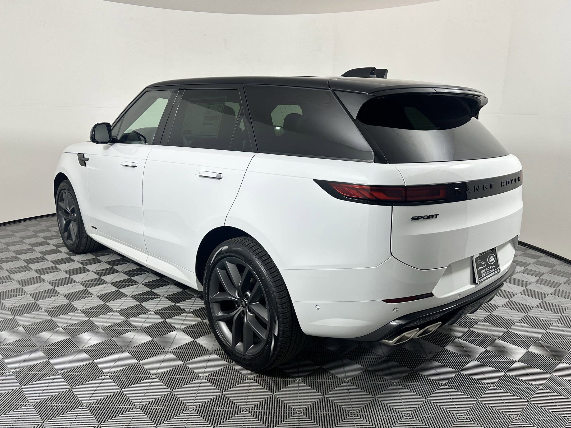 2025 Land Rover Range Rover Sport Autobiography photo 3