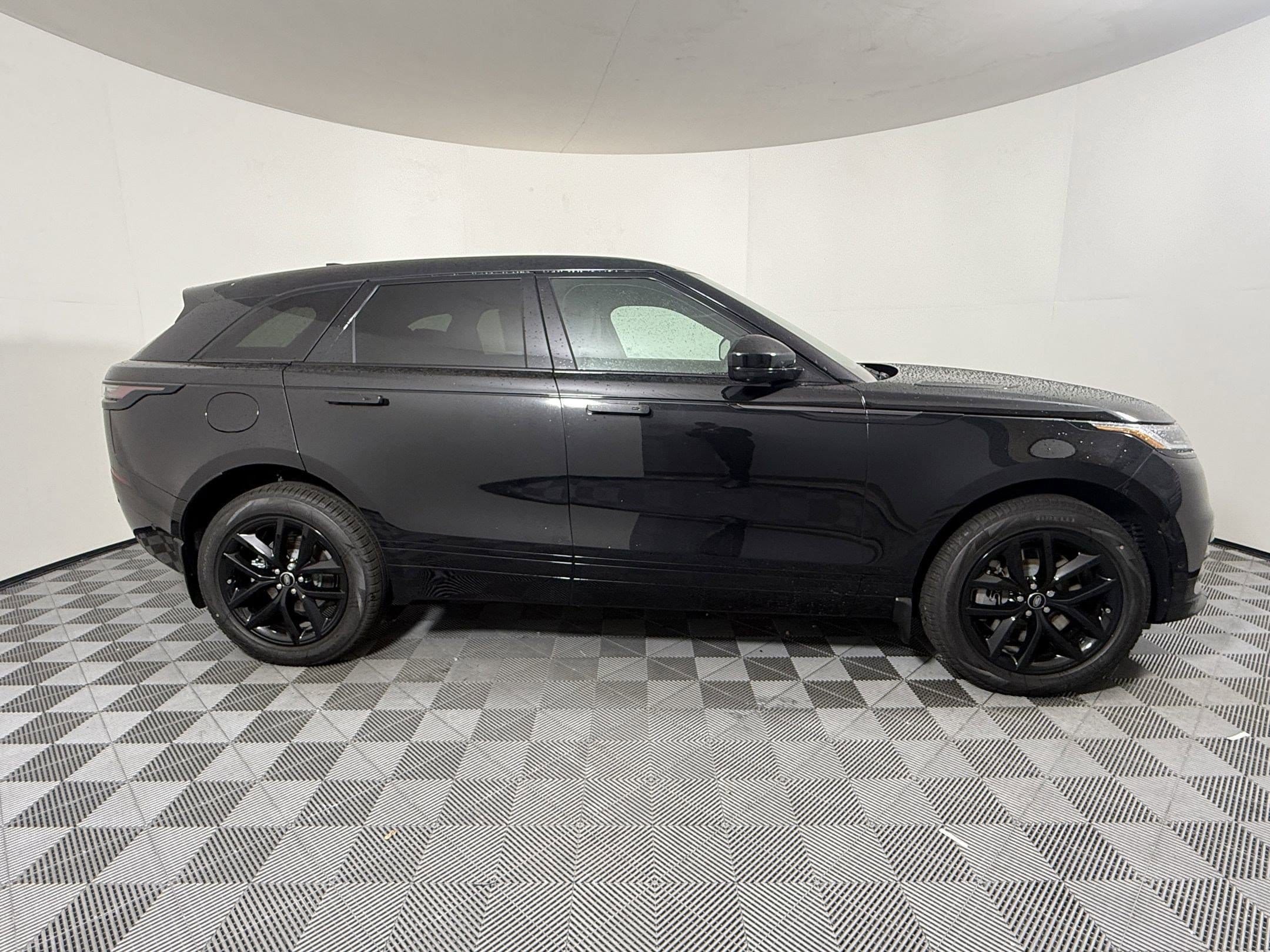 Range Rover Velar Dynamic SE SUV