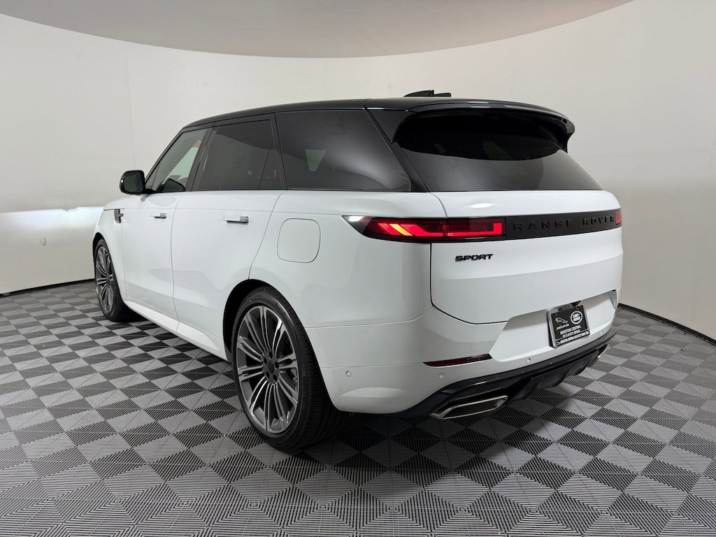 New 2026 Land Rover Range Rover Sport Dynamic SE SUV