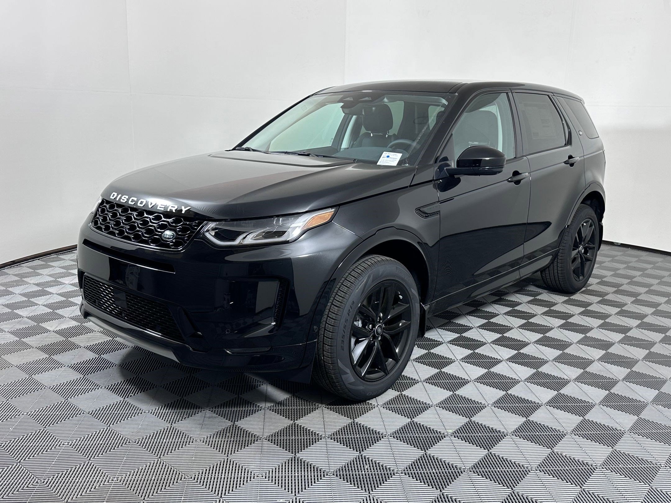 2025 Land Rover Discovery Sport S