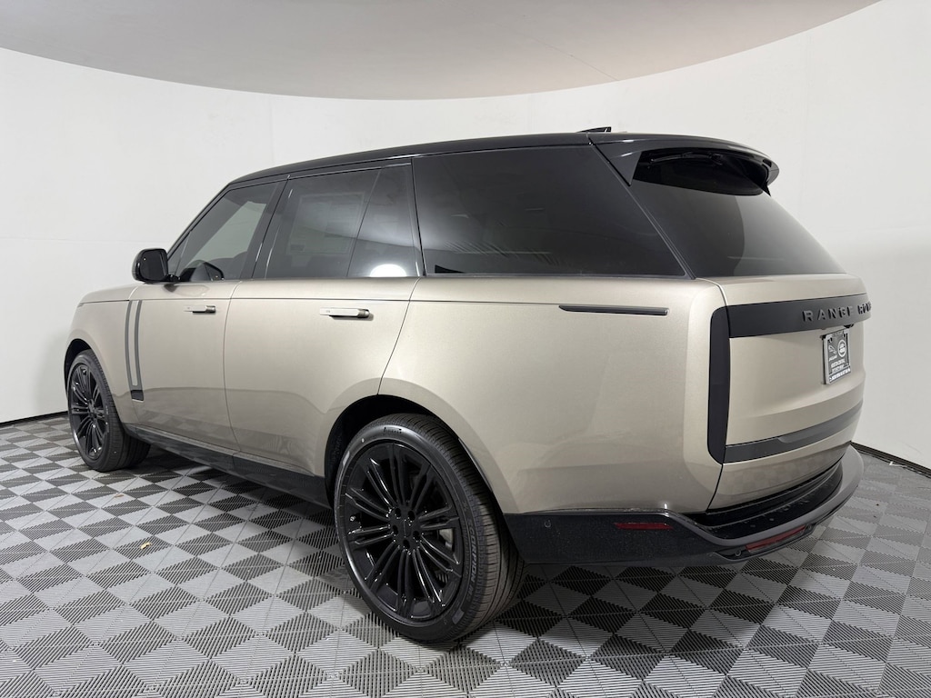 New 2026 Land Rover Range Rover SE SUV