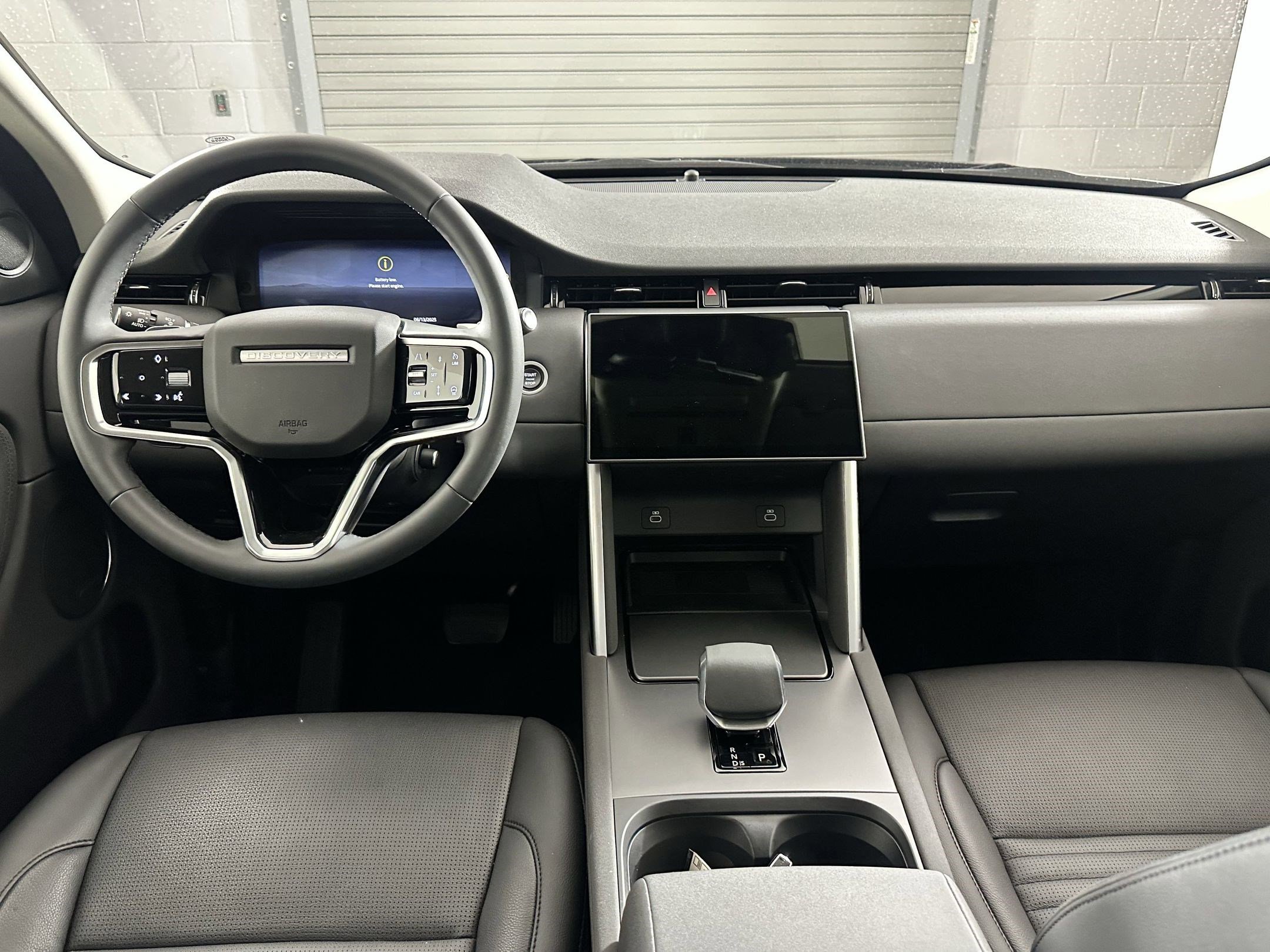 2025 Land Rover Discovery Sport S photo 3