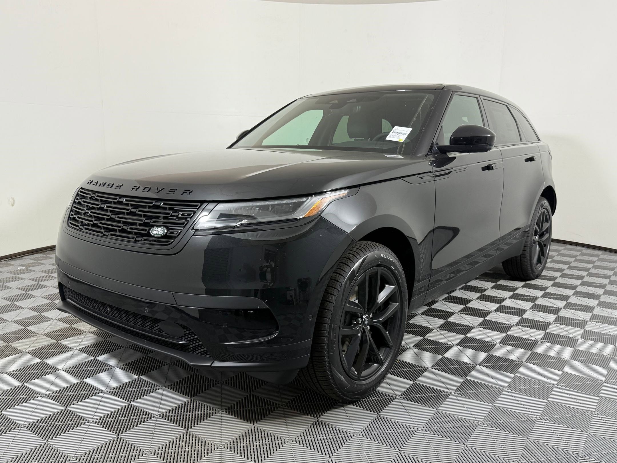 2026 Land Rover Range Rover Velar P250 S's photo