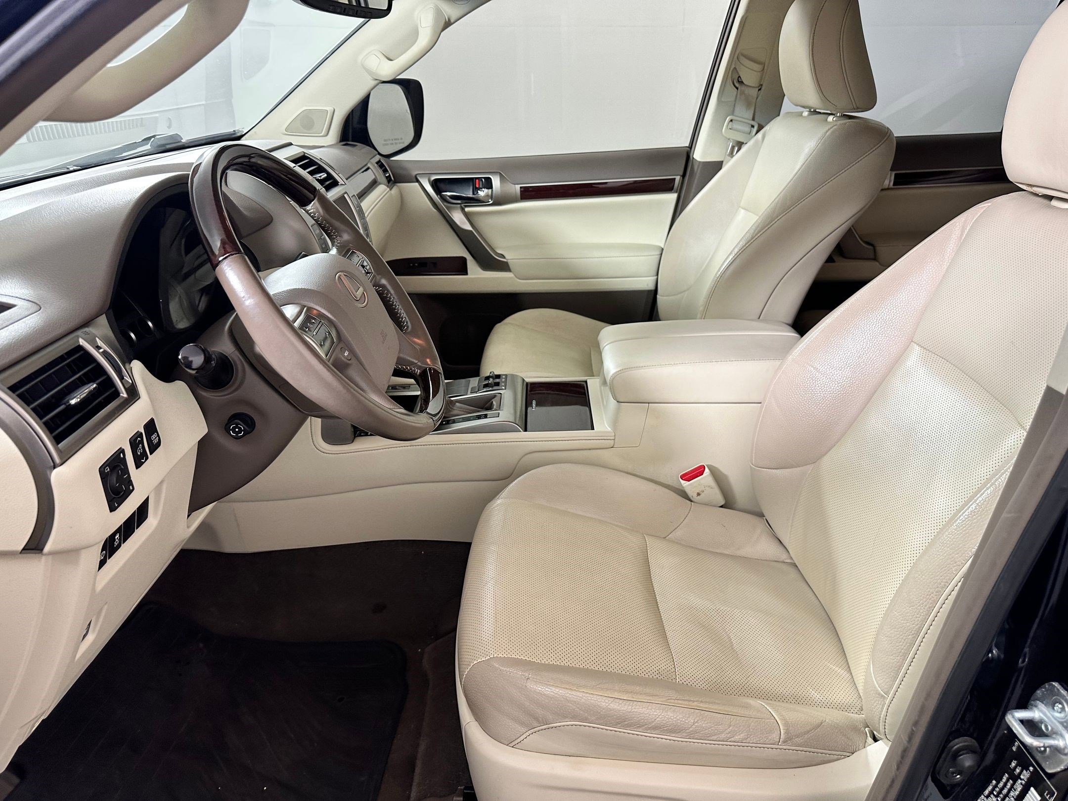 2019 Lexus GX 460 photo 4