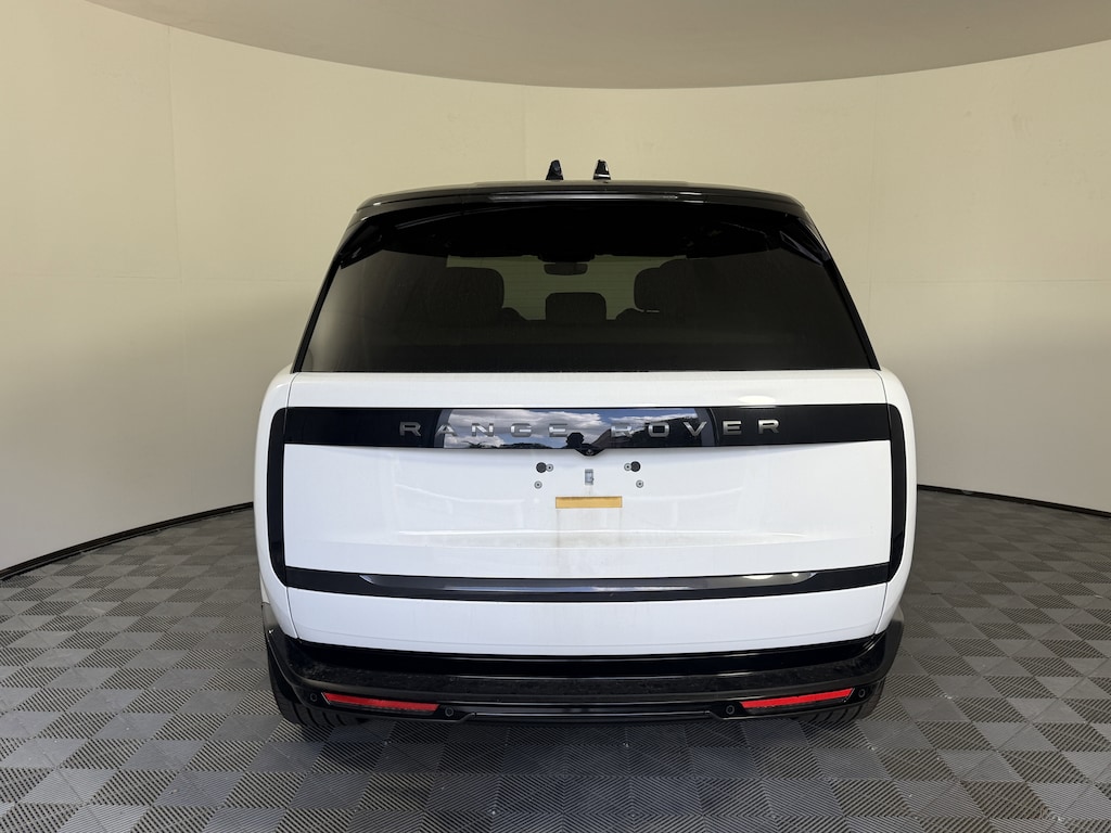 New 2025 Land Rover Range Rover SE SUV