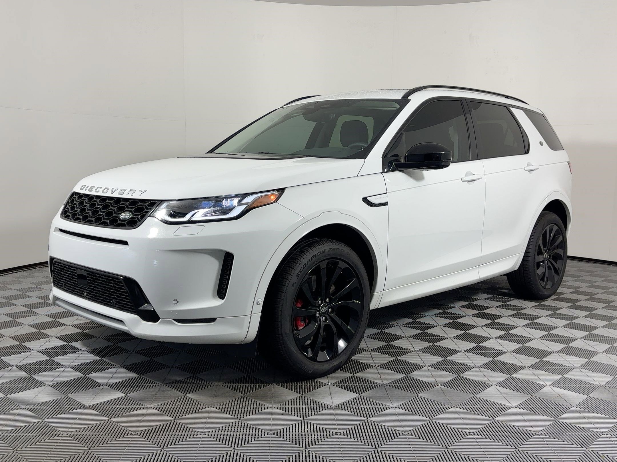 2024 Land Rover Discovery Sport S