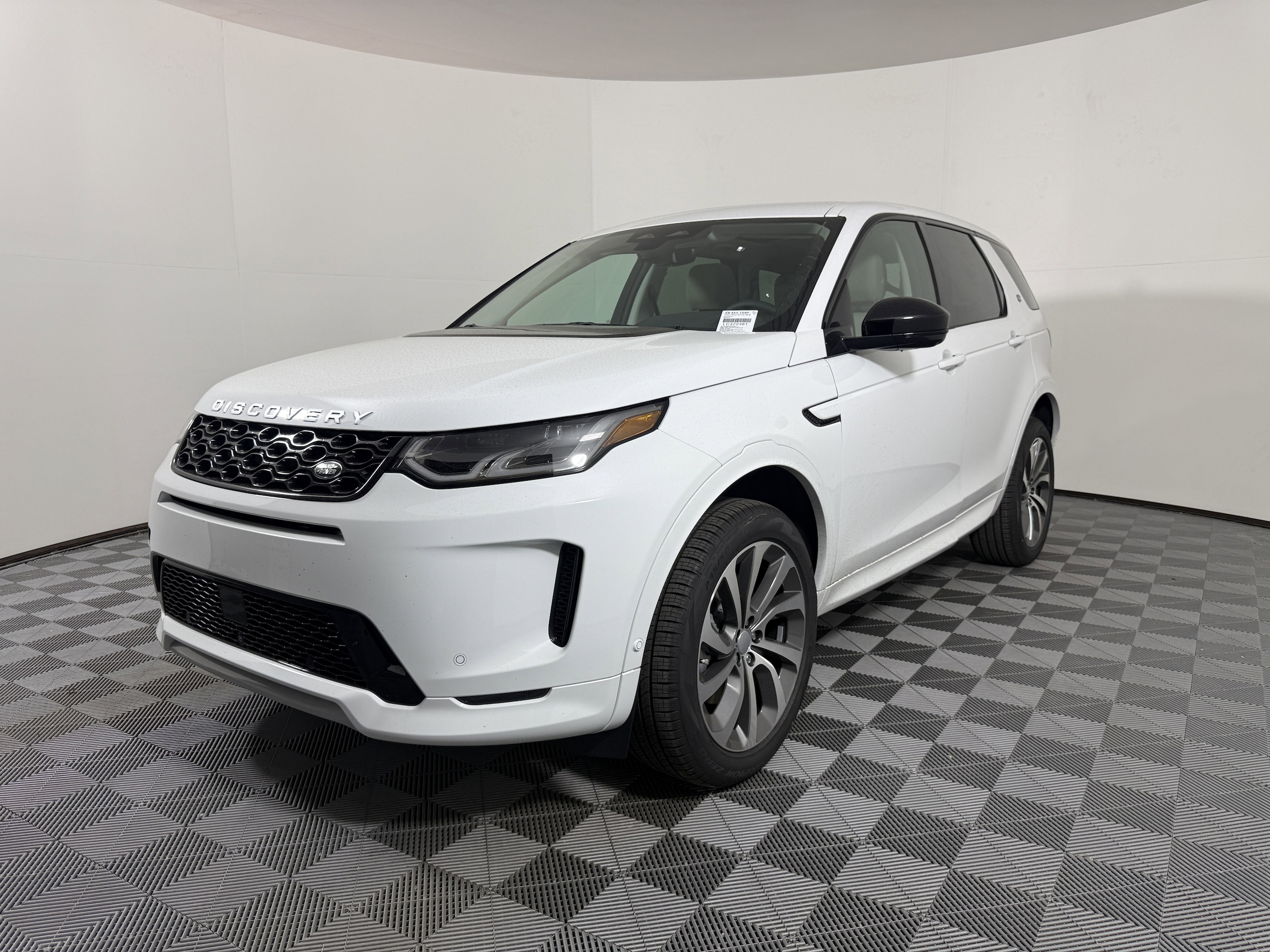 2025 Land Rover Discovery Sport S