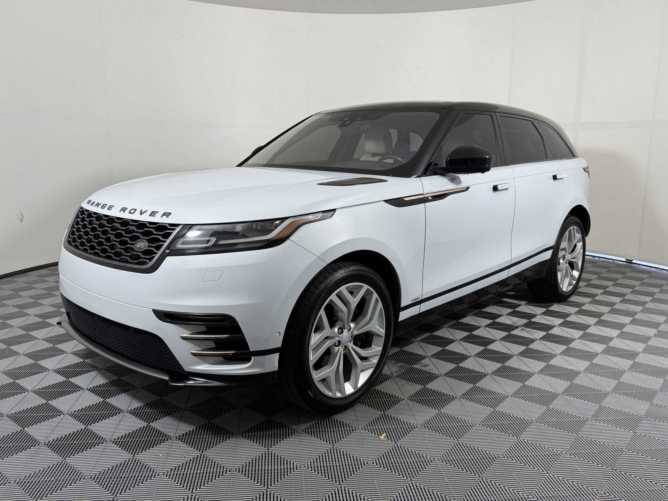 2018 Land Rover Range Rover Velar HSE