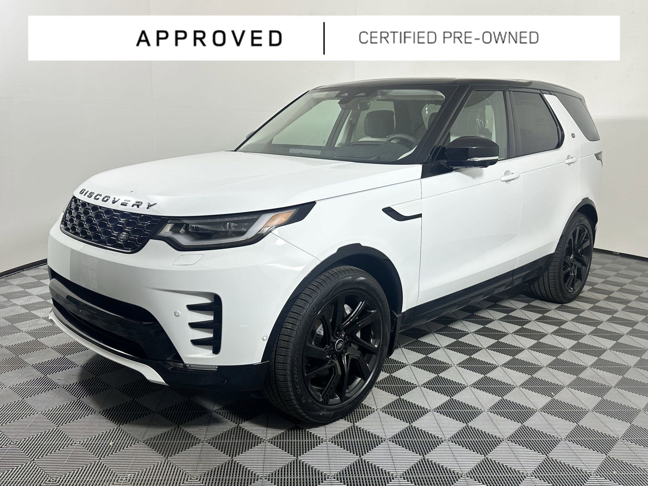 2025 Land Rover Discovery Dynamic SE