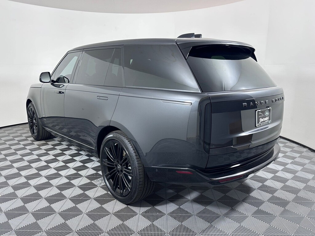 New 2025 Land Rover Range Rover SE SUV