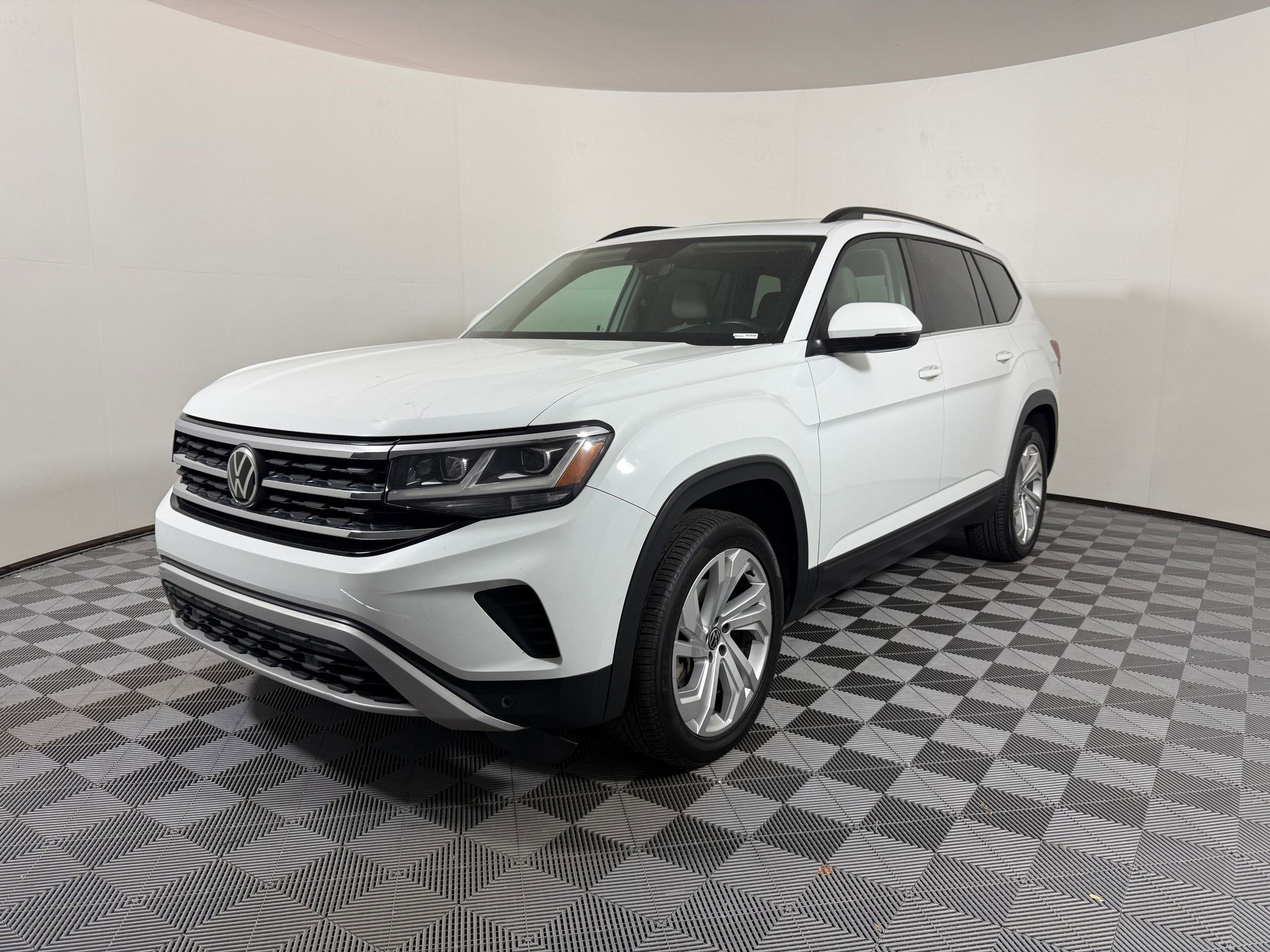 2021 Volkswagen Atlas SE w/Tech