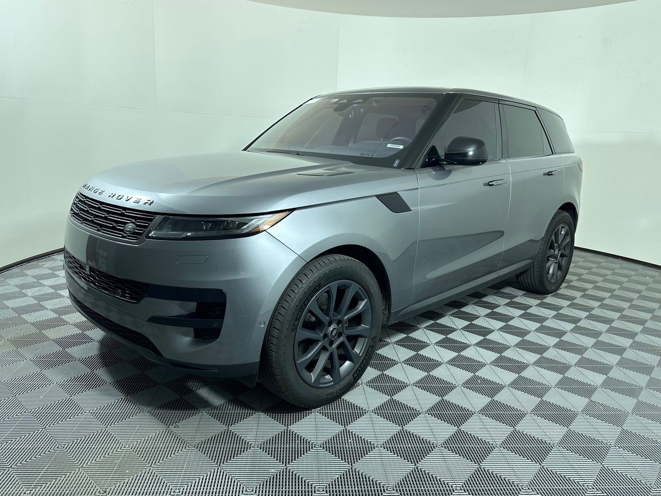 2023 Land Rover Range Rover Sport SE's photo