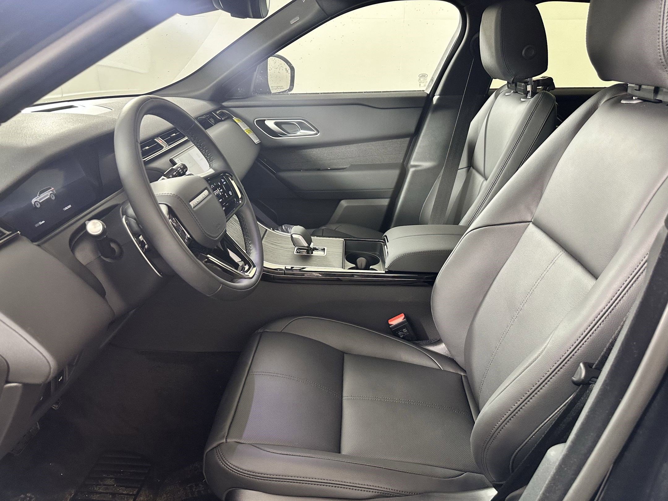 2026 Land Rover Range Rover Velar S photo 3