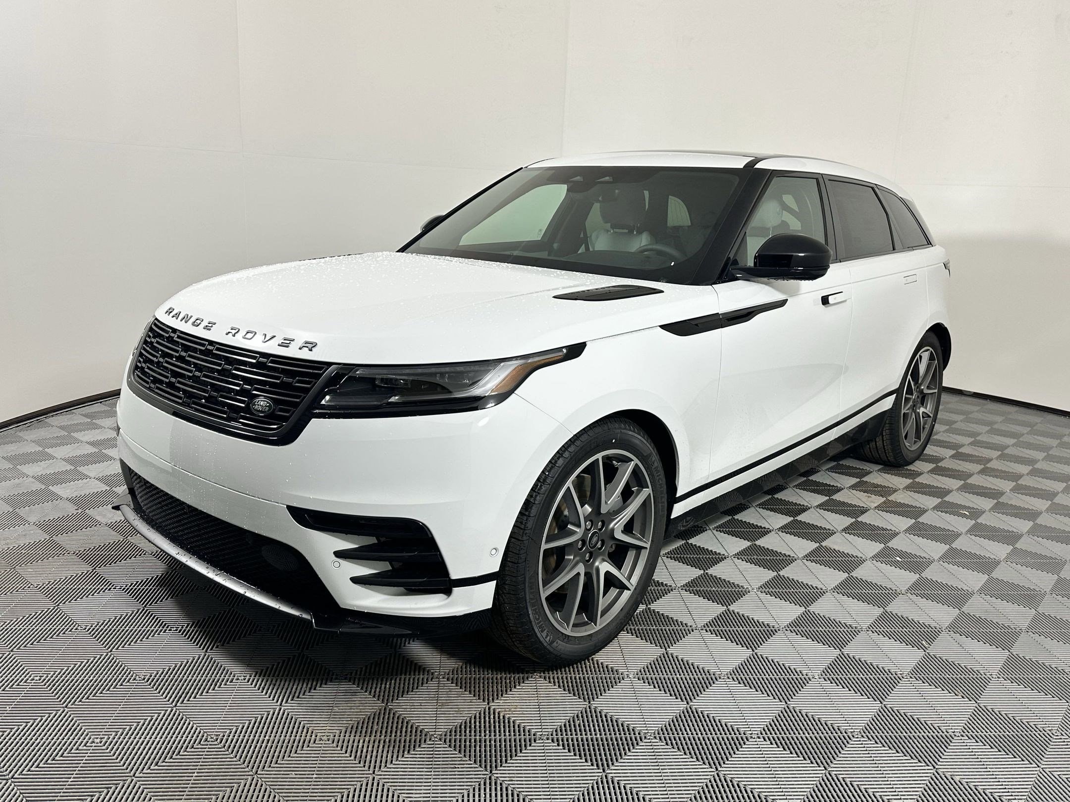 2026 Land Rover Range Rover Velar