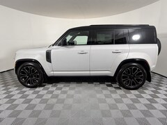 2026 Land Rover Defender 110 Octa SUV