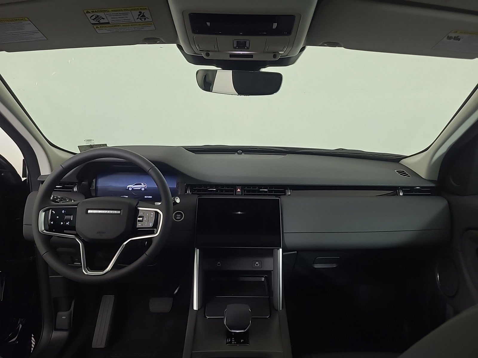 2024 Land Rover Discovery Sport S photo 4