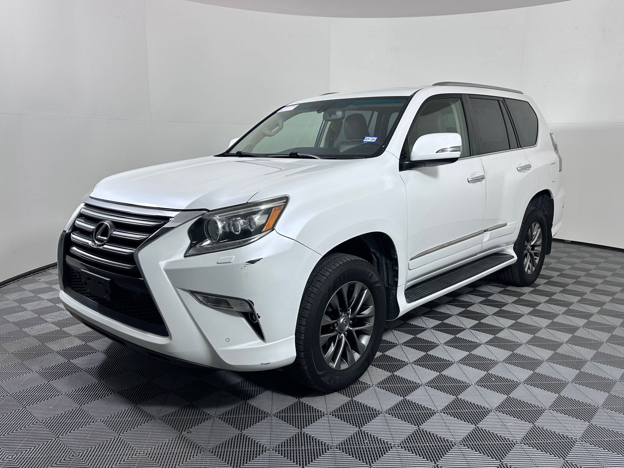 2014 Lexus GX Luxury's photo