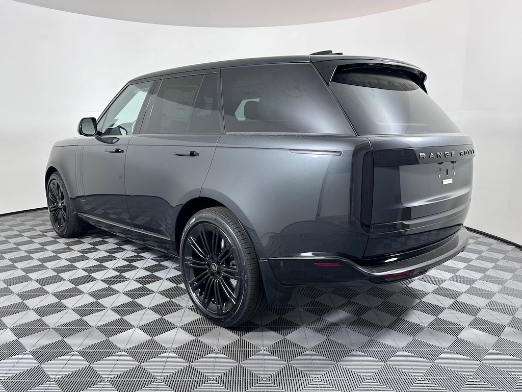 New 2025 Land Rover Range Rover SE 530PS SUV