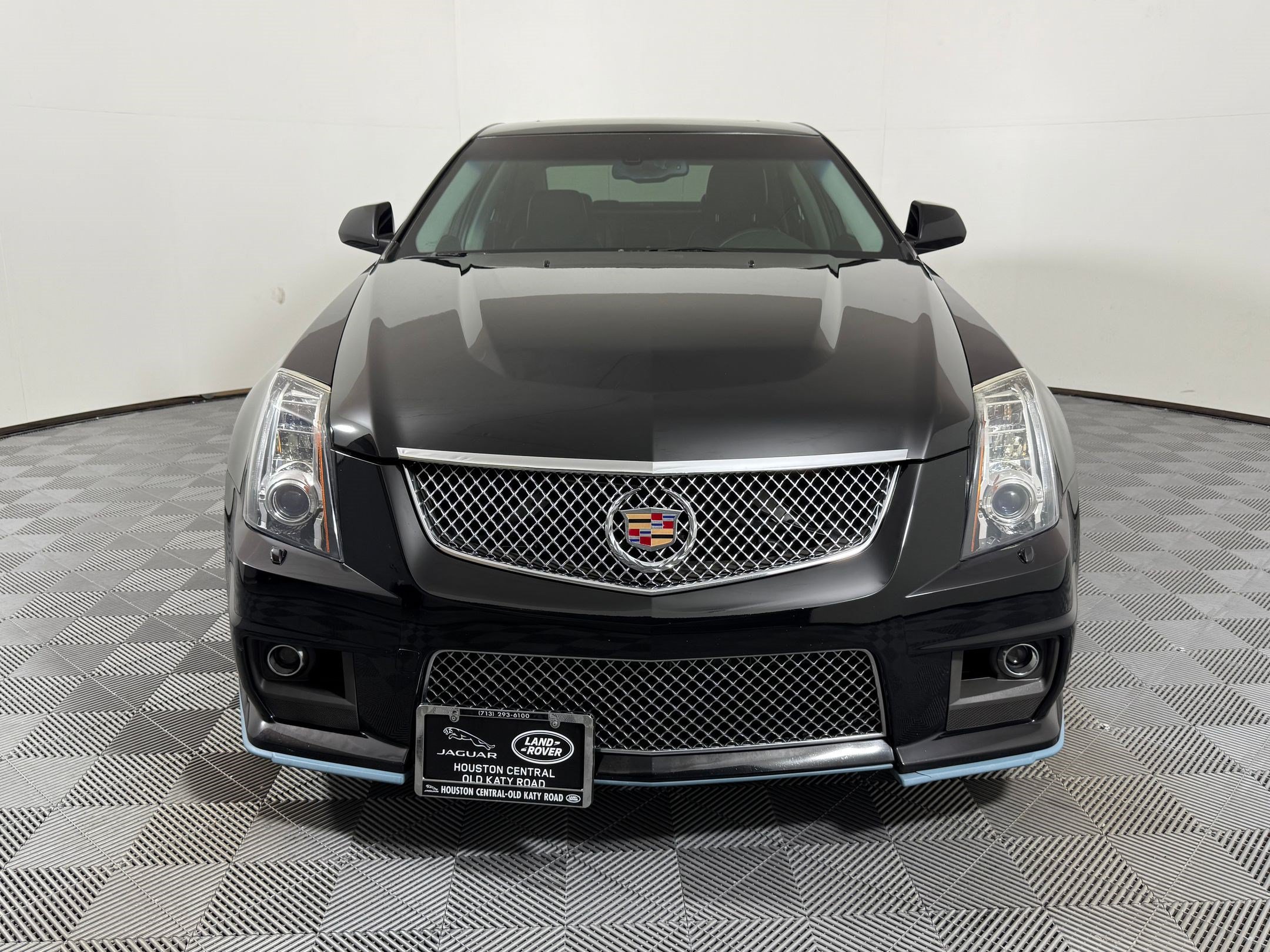 CTS-V 4dr Sdn Sedan