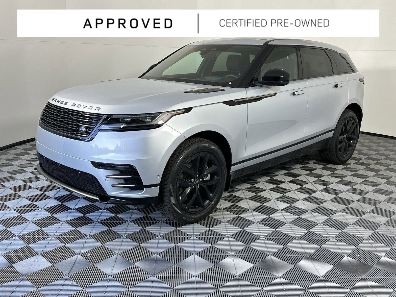 2025 Land Rover Range Rover Velar Dynamic SE