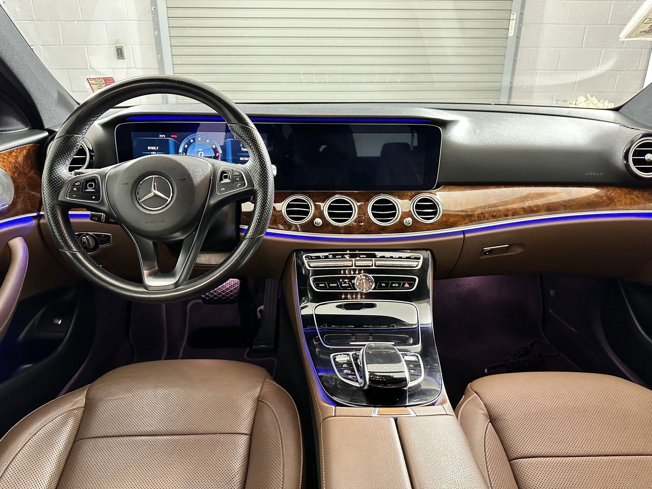 2017 Mercedes Benz E 300 Sedan photo 3